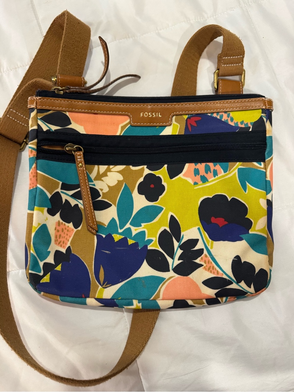 Fossil Floral Canvas Crossbody Bag in Multicolor